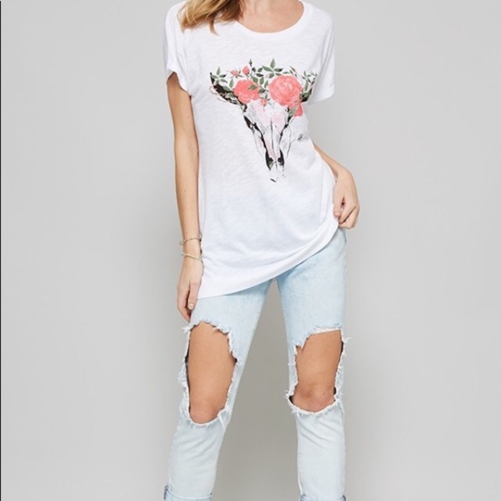 Graphic tee with cute design! Brand new!